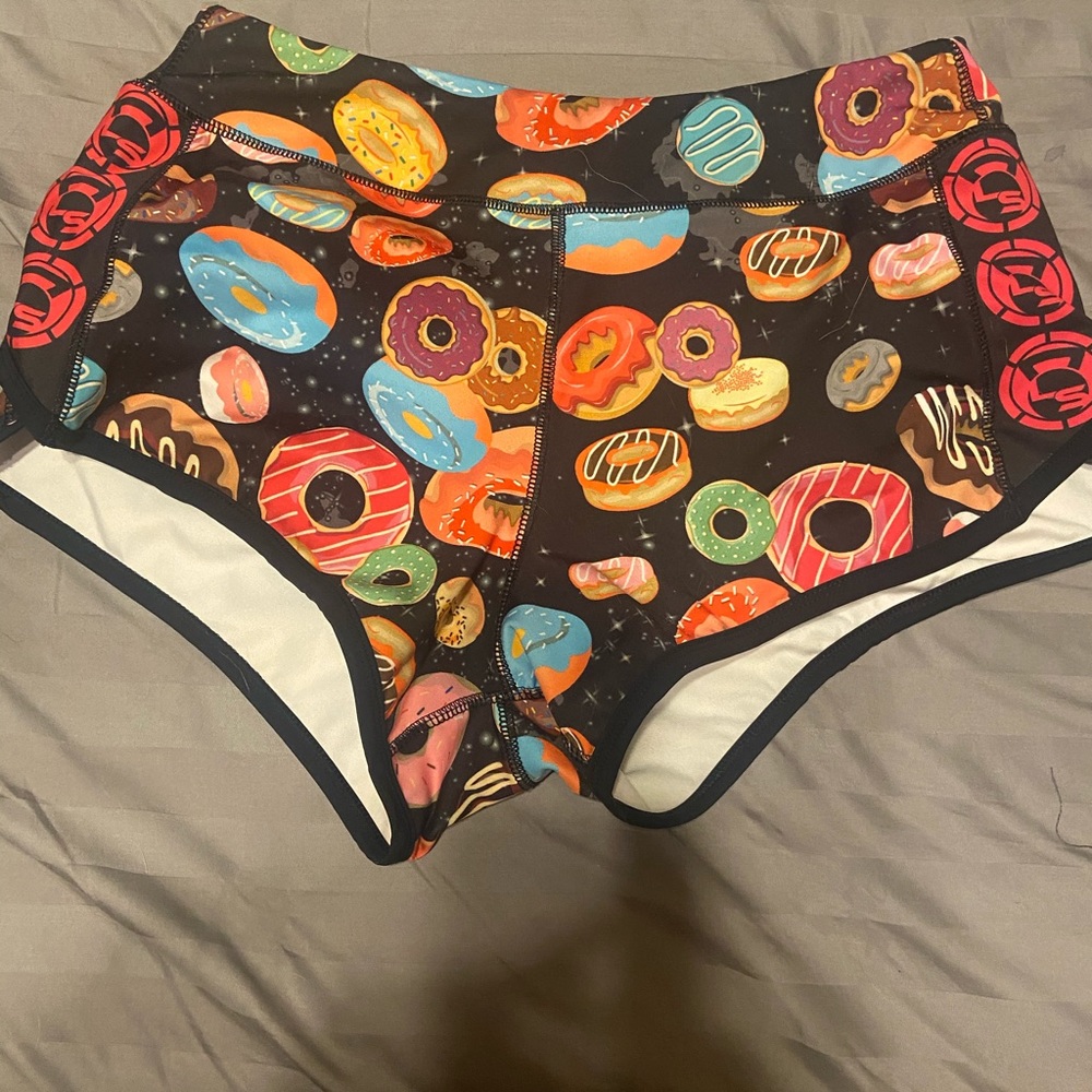Livesore donut speed shorts